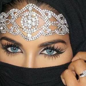 Meet your Posher, Liz